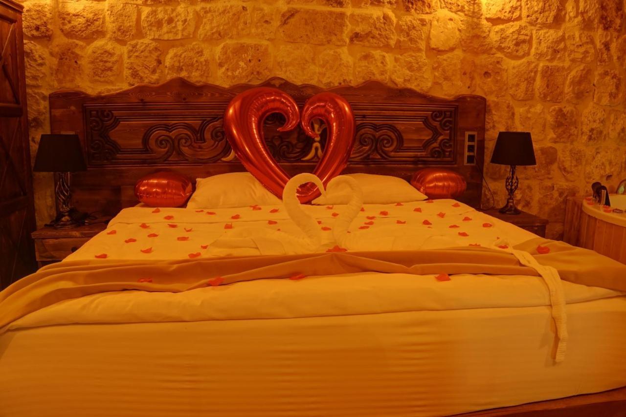 Dionysos Cave Cappadocia Hotel Ürgüp Bagian luar foto