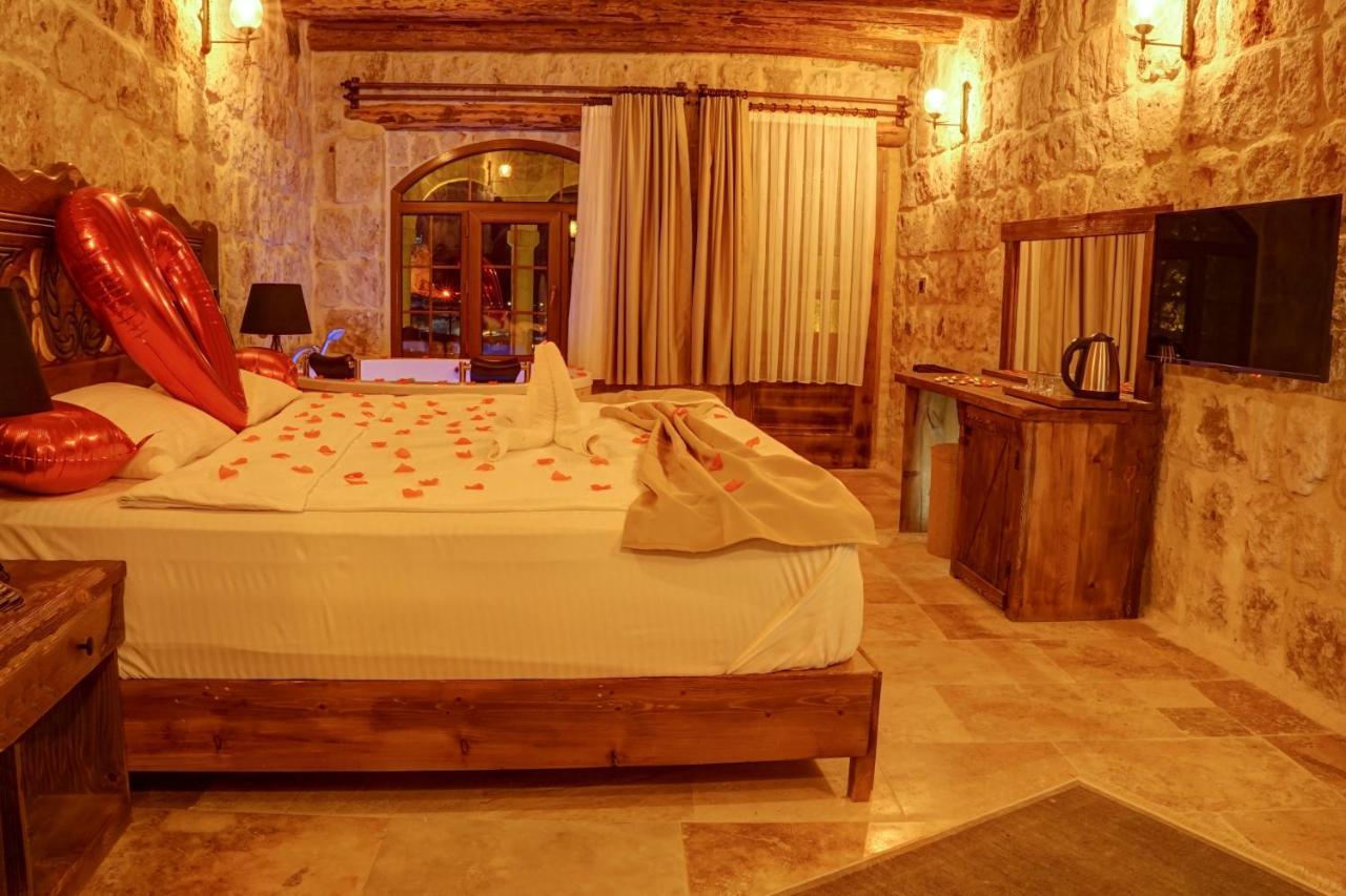 Dionysos Cave Cappadocia Hotel Ürgüp Bagian luar foto