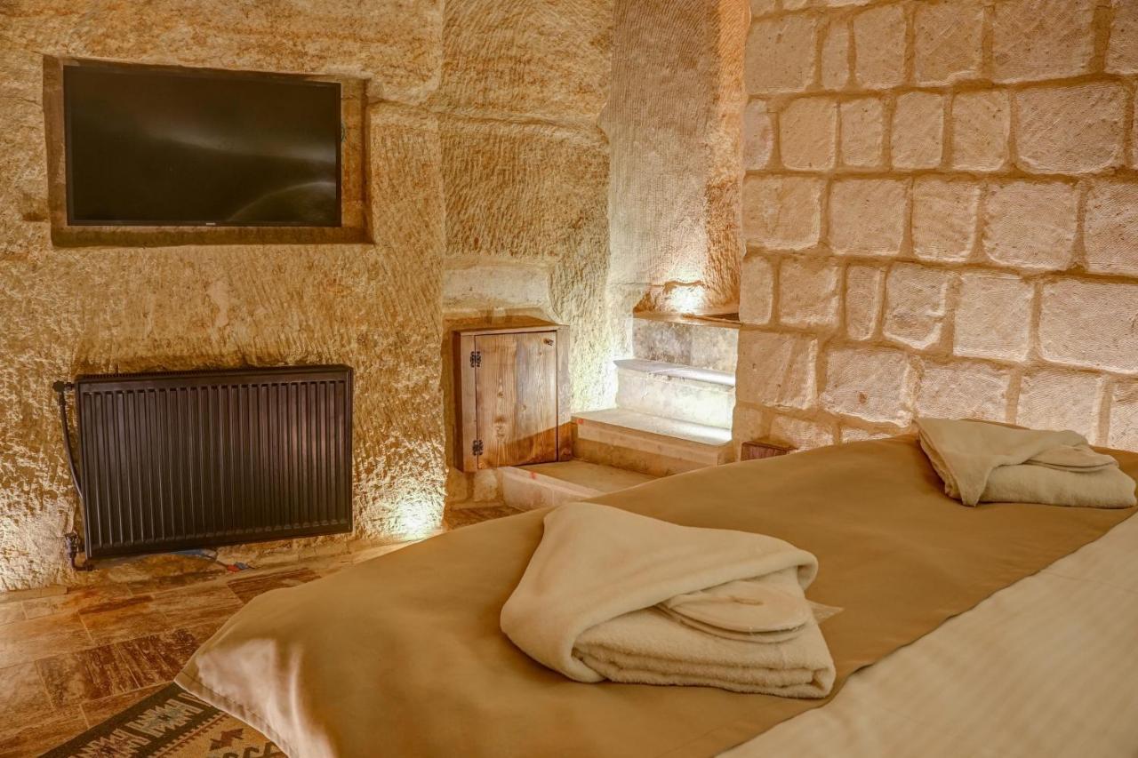 Dionysos Cave Cappadocia Hotel Ürgüp Bagian luar foto