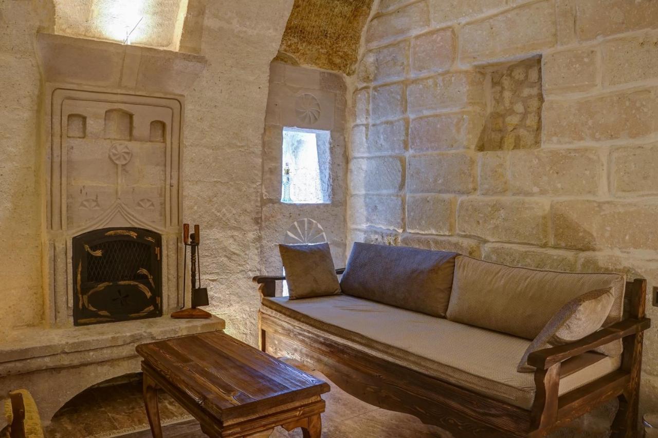 Dionysos Cave Cappadocia Hotel Ürgüp Bagian luar foto